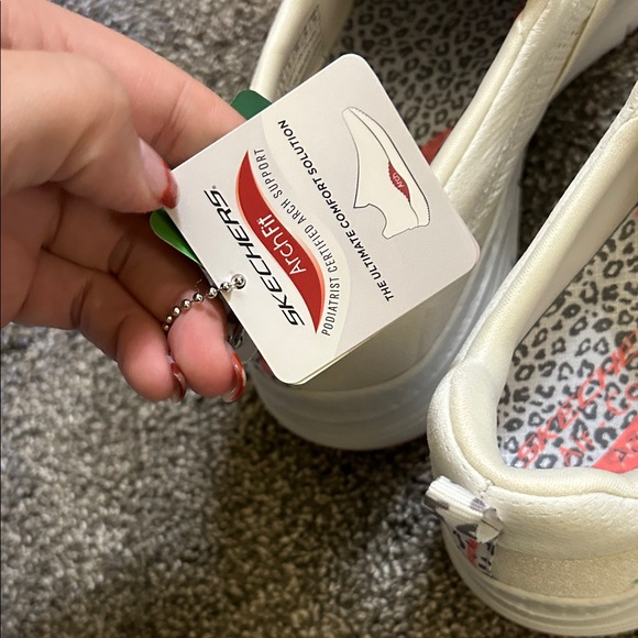 NWT White Slip-On Sneakers with Leopard Print Interior - Picture 11 of 12